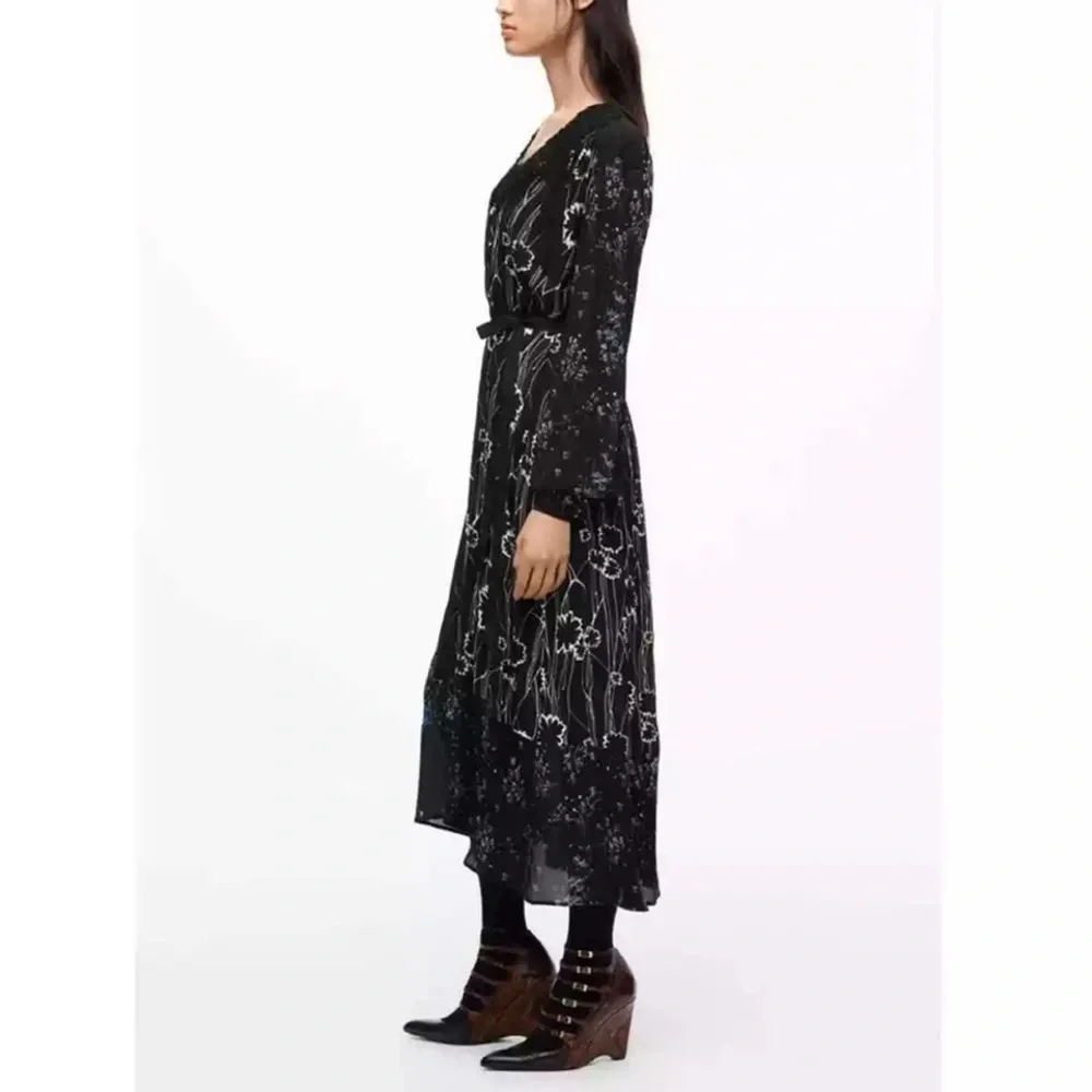 Zara A/W 2021 collection limited edition black floral print wrap style d…